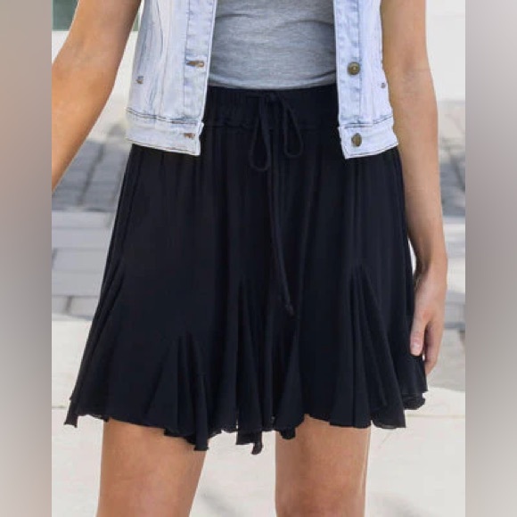 Grace & Lace Dresses & Skirts - GRACE AND LACE FRILLY FLUTTER SKIRT - BLACK